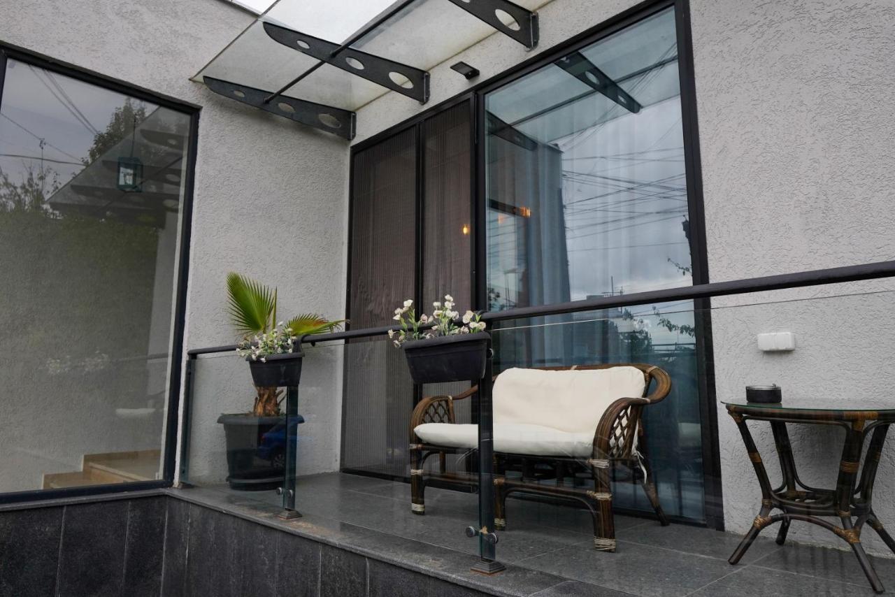 Hotel Ticiani 13 库塔伊西 外观 照片